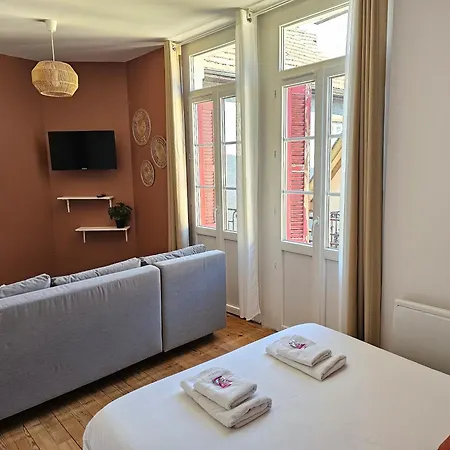 Castle Terra - 6 Personnes - Chateau Apartment Lourdes